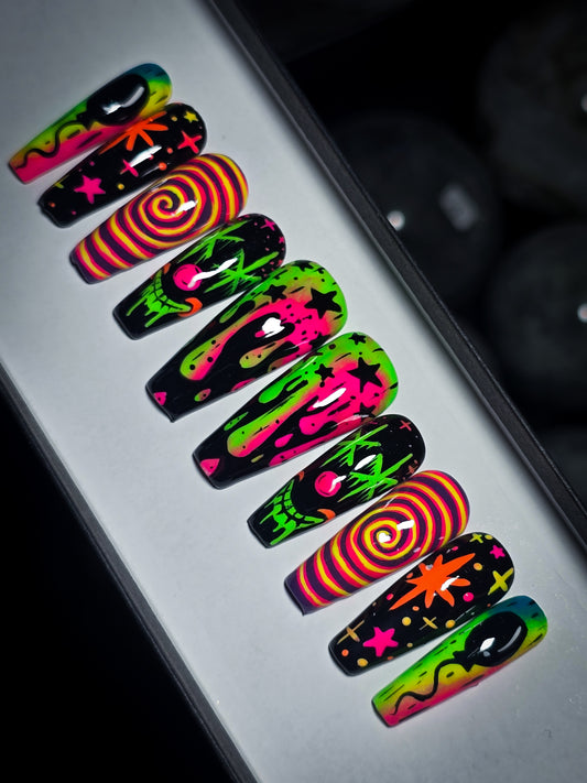 Toxic Circus Press on Nail Set