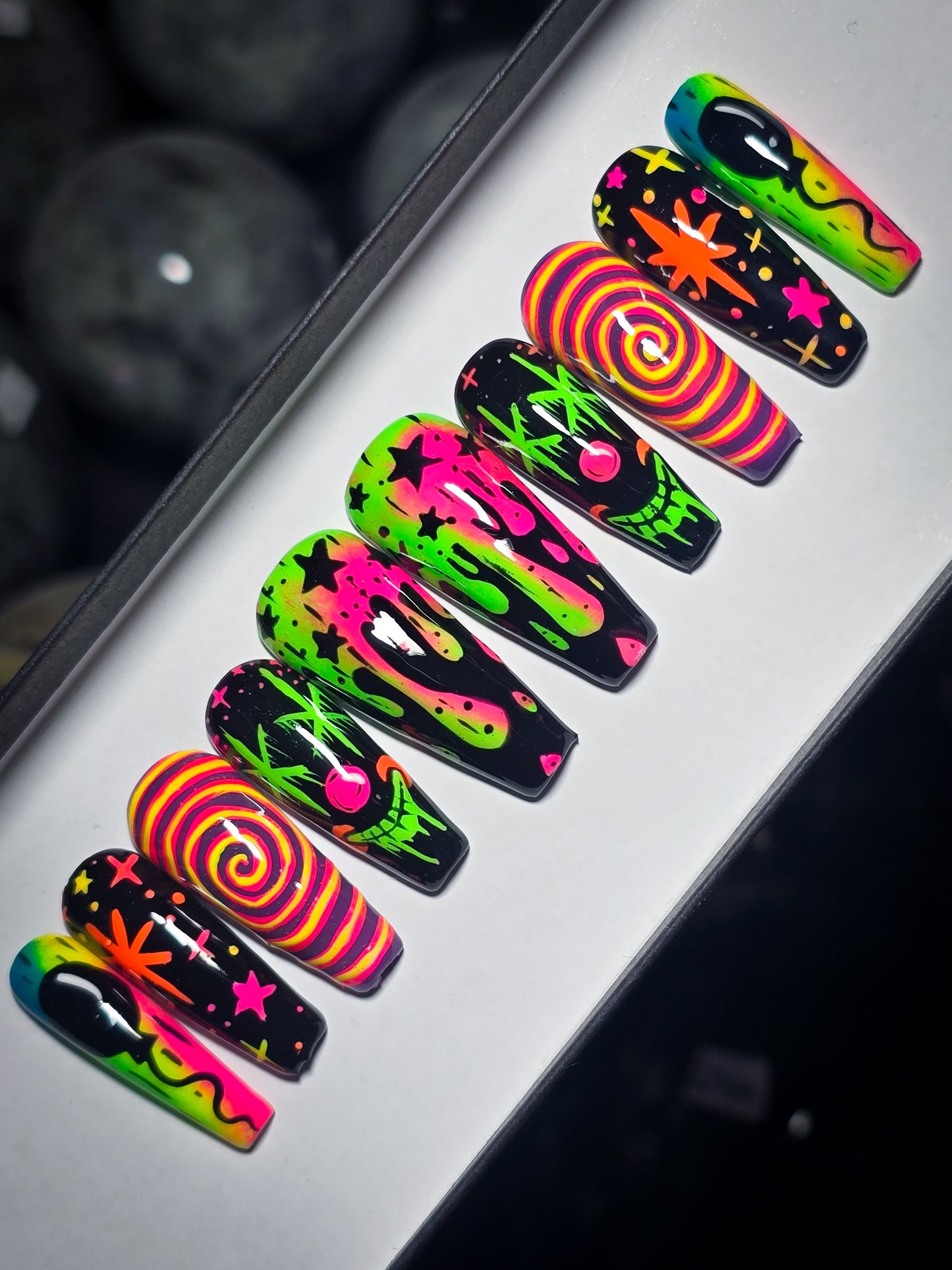 Toxic Circus Press on Nail Set