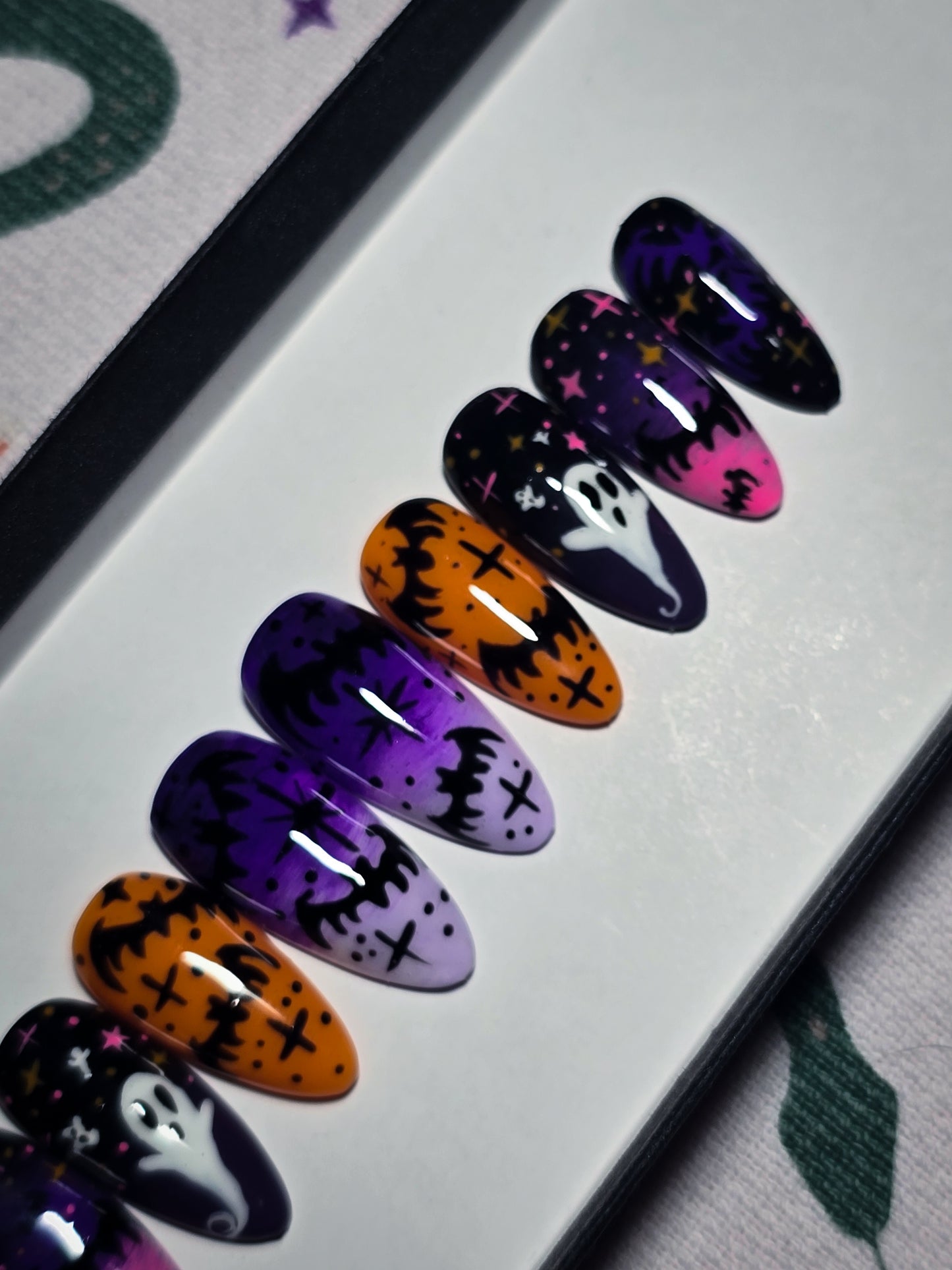 Flights of Fright Press on Nail Set