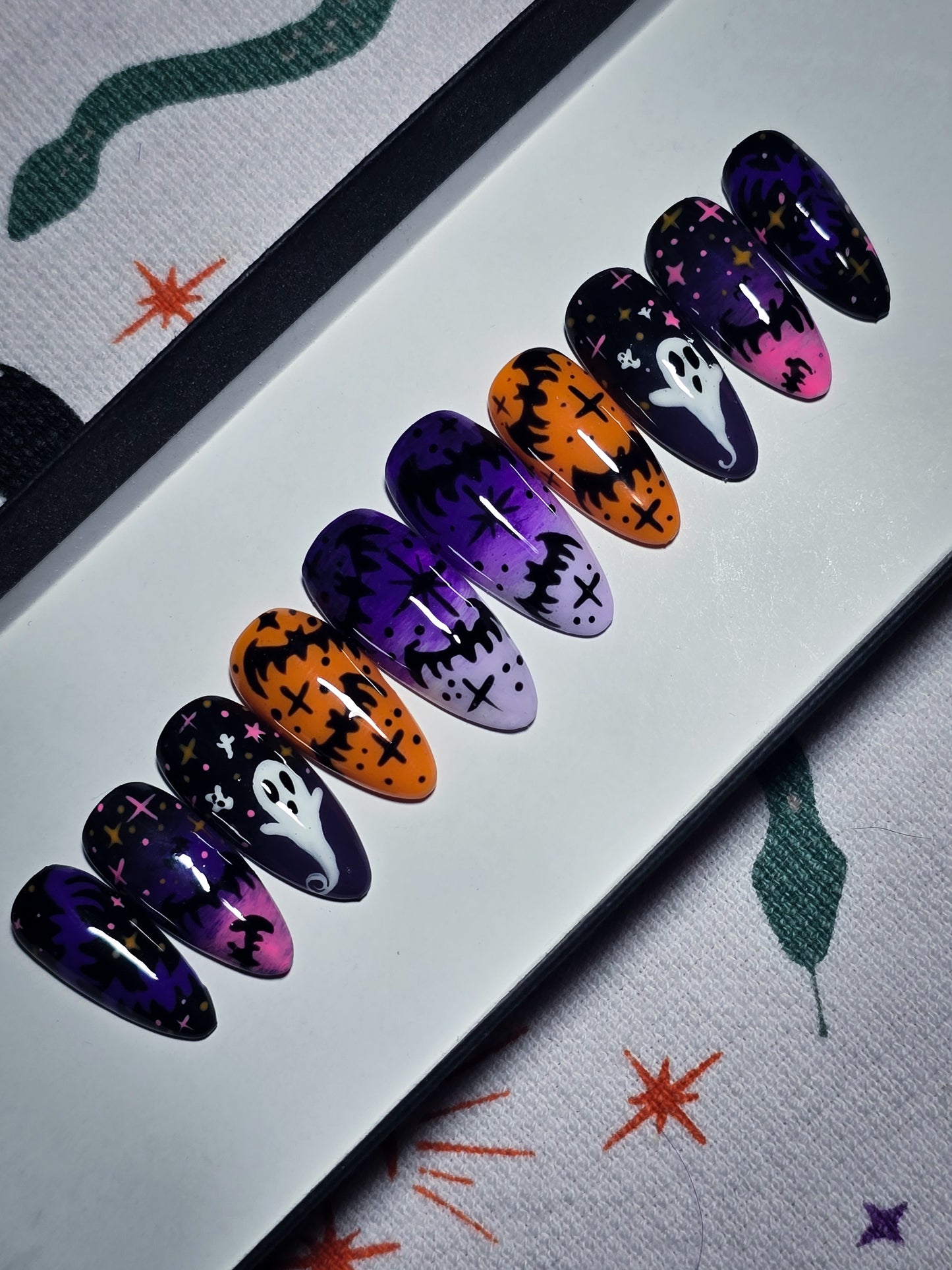 Flights of Fright Press on Nail Set