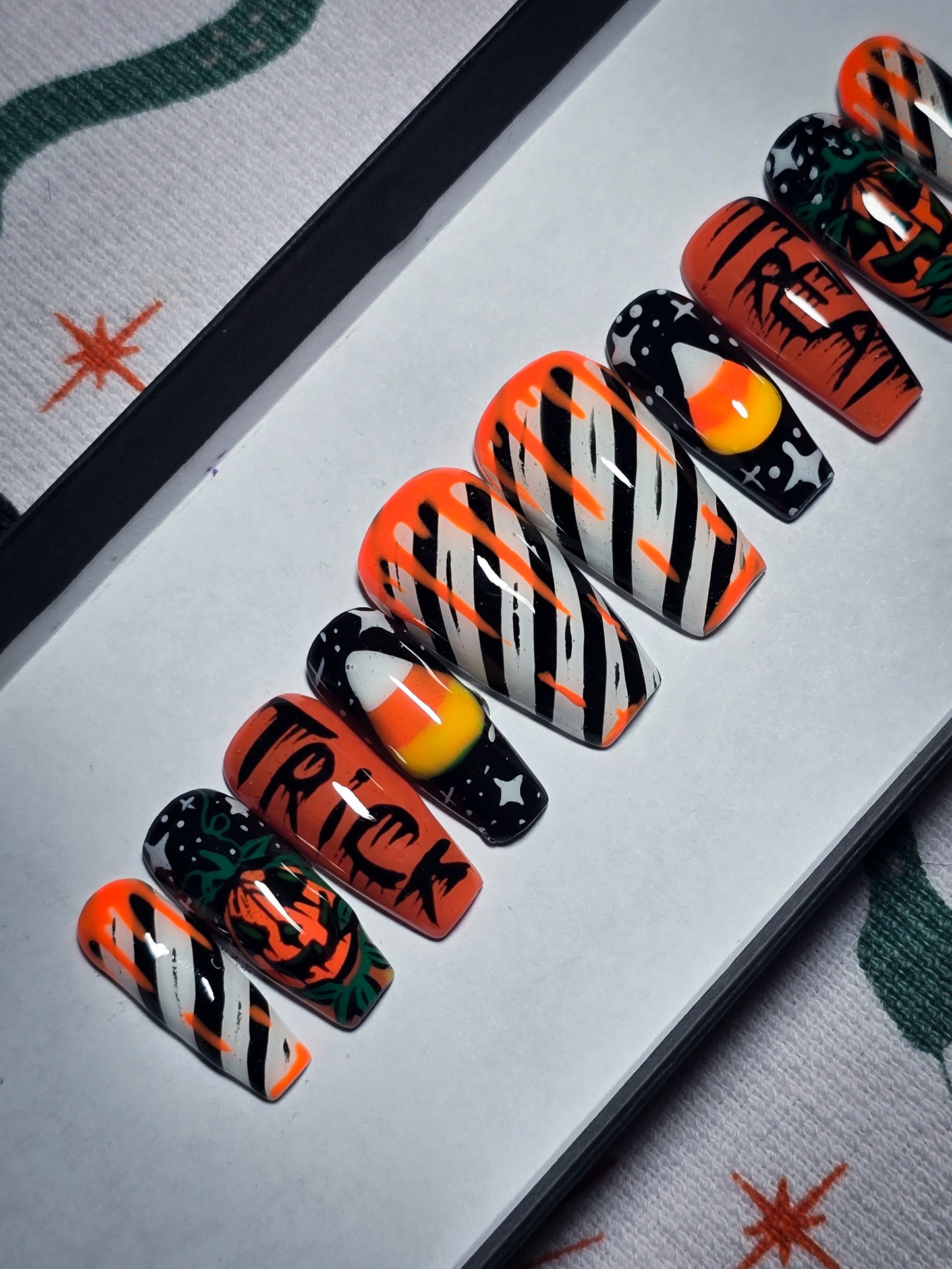 Halloween Harvest (Glow in the Dark) Press on Nail Set