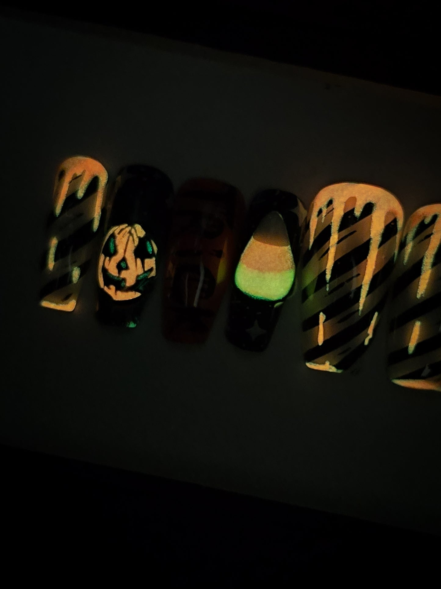 Halloween Harvest (Glow in the Dark) Press on Nail Set
