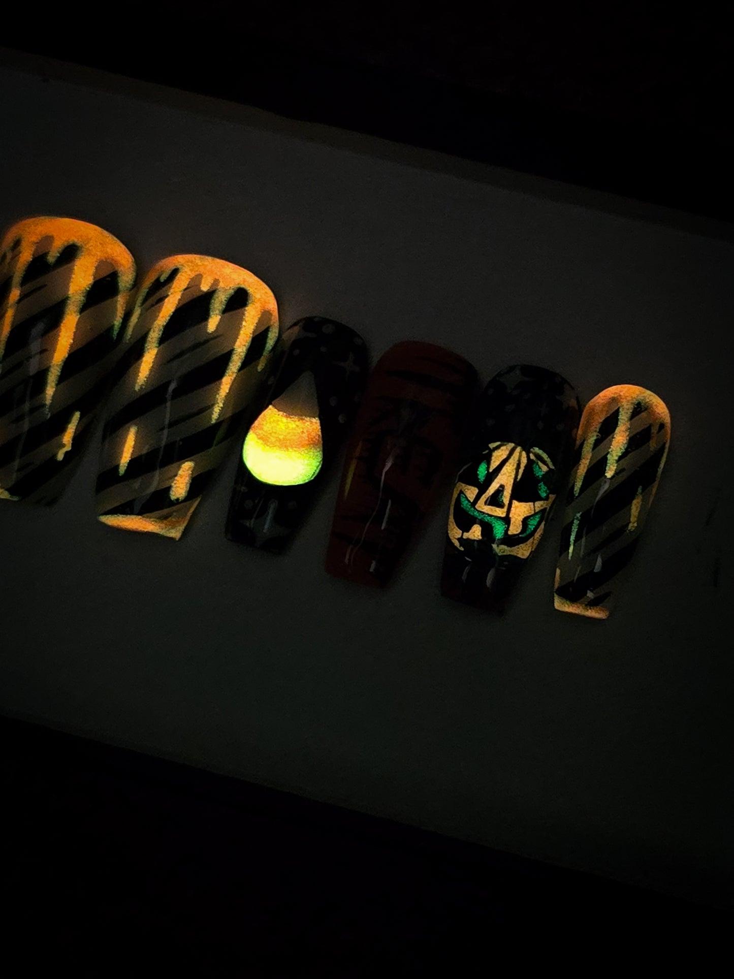 Halloween Harvest (Glow in the Dark) Press on Nail Set