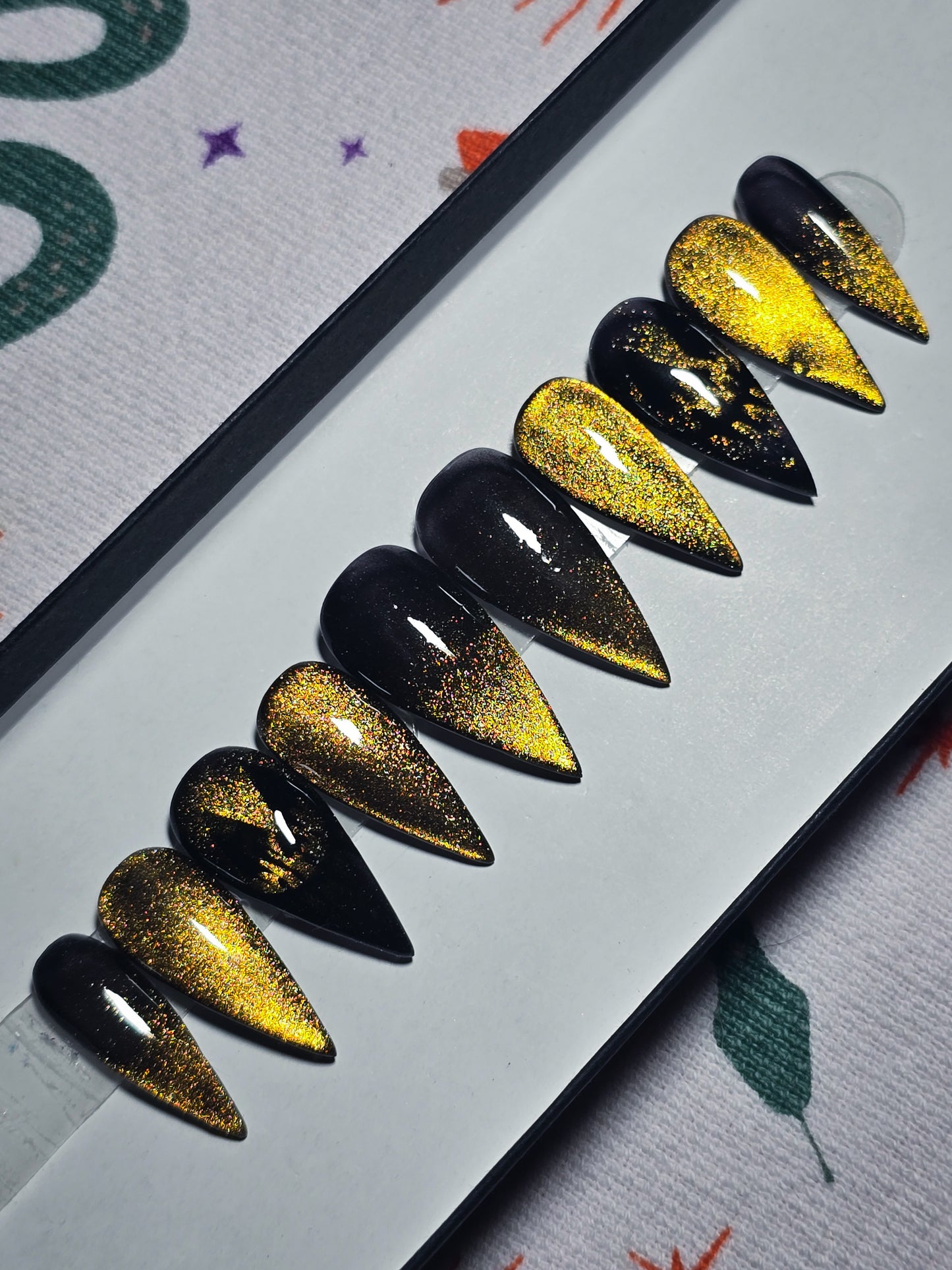 Gilded Ghoul Press on Nail Set