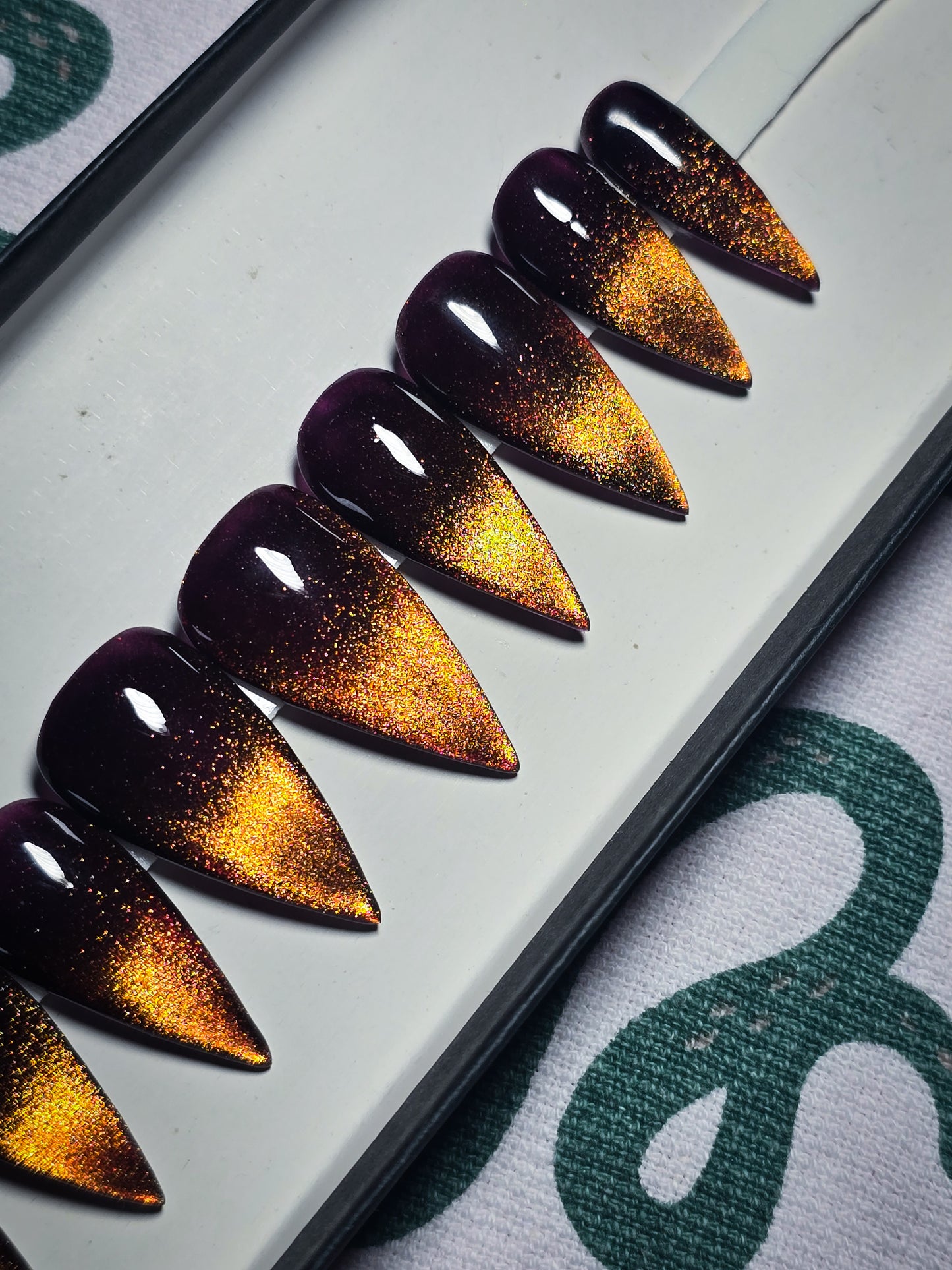 Midnight Ember Press on Nail Set