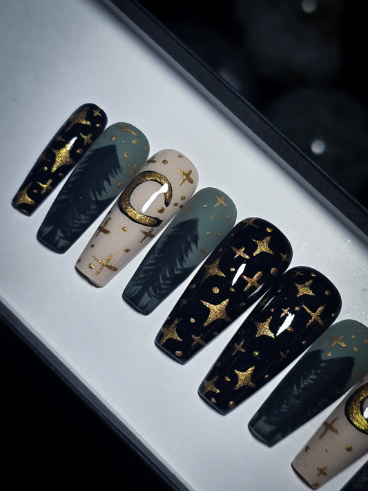 Moonlit Pines Press on Nail Set