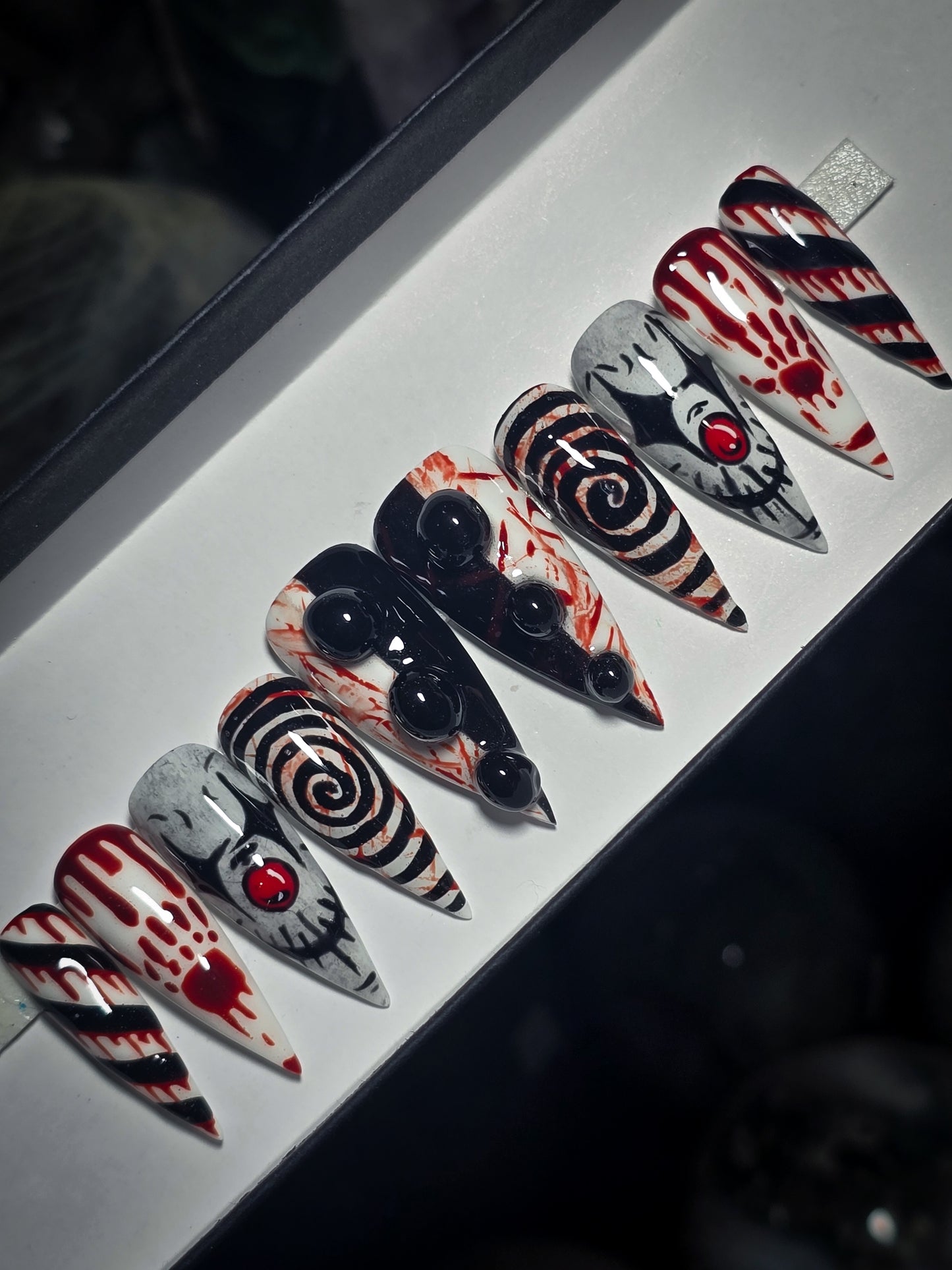 Slasher Circus Press on Nail Set
