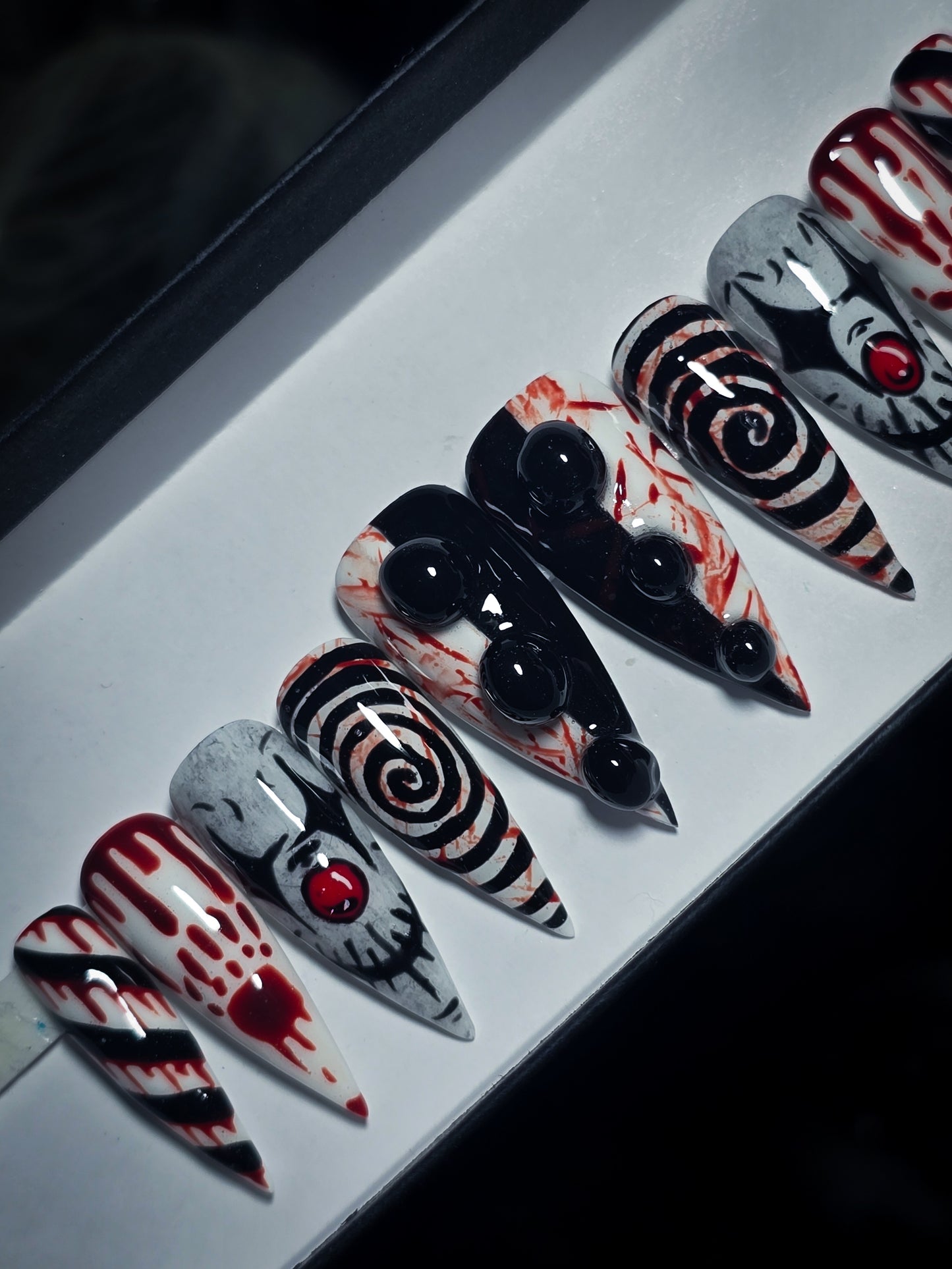 Slasher Circus Press on Nail Set