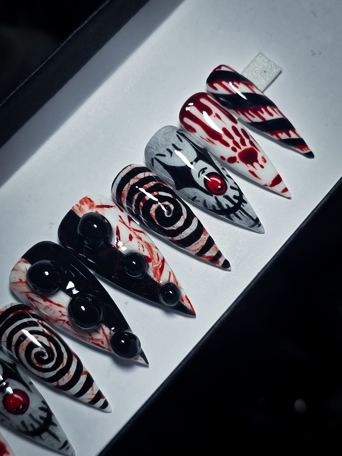 Slasher Circus Press on Nail Set