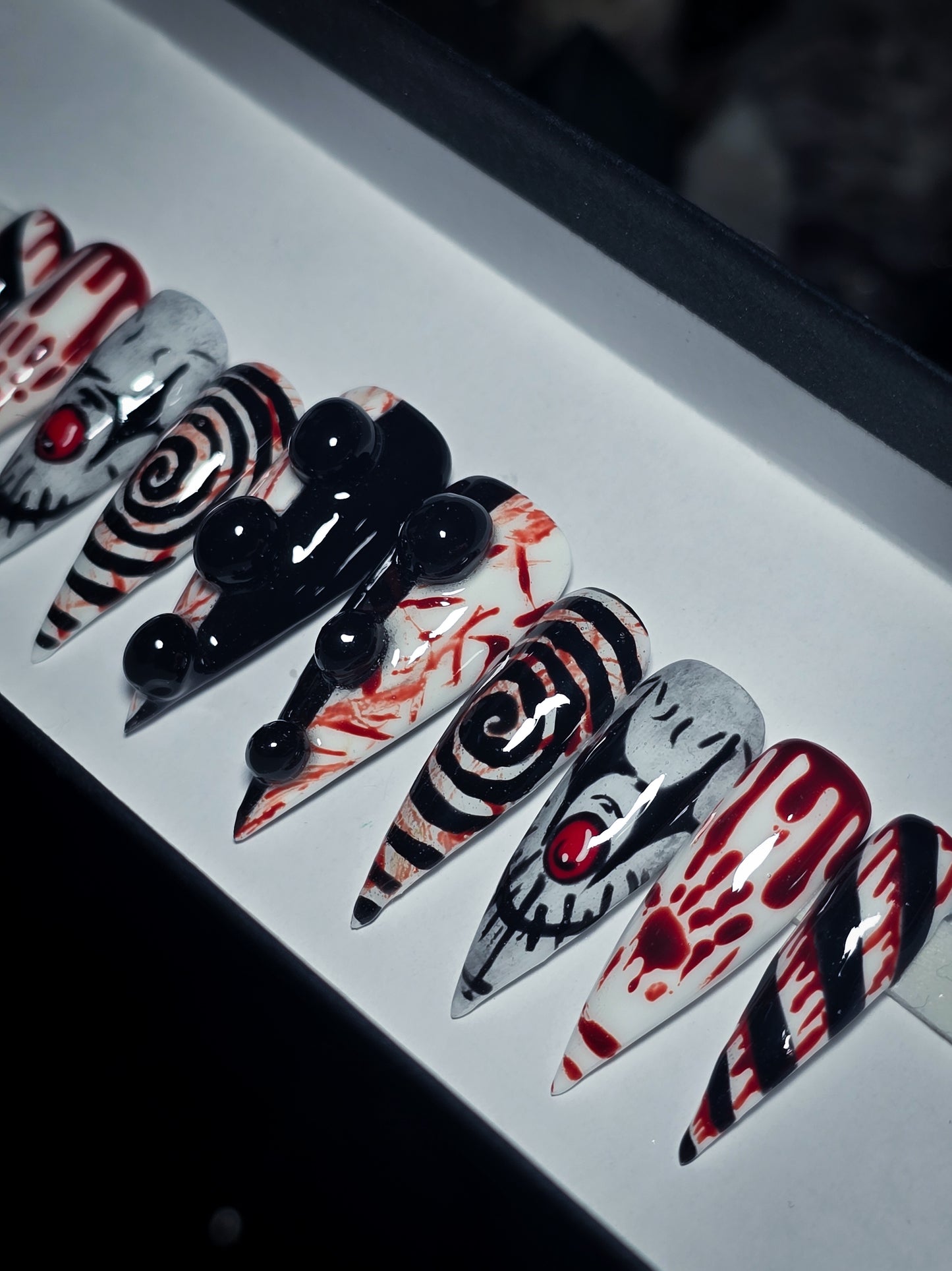 Slasher Circus Press on Nail Set