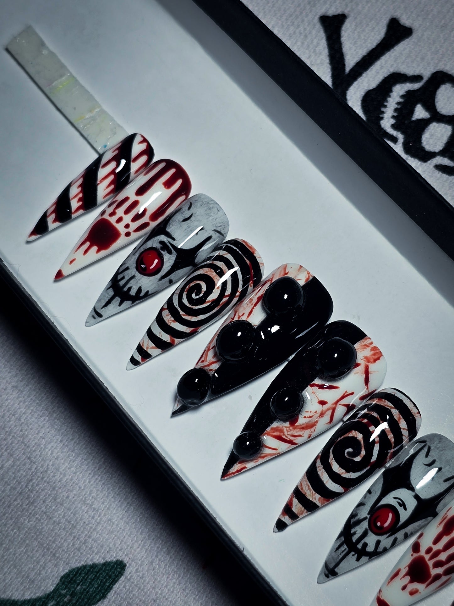 Slasher Circus Press on Nail Set
