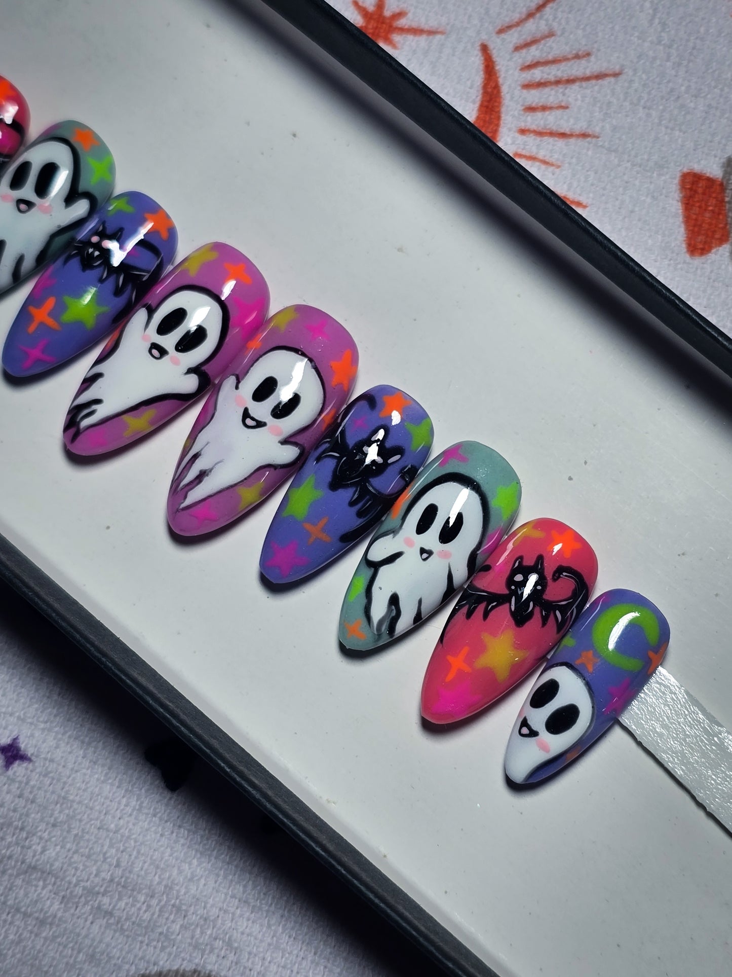 Mood Boos (Thermal Reactive & Glow in the Dark) Press on Nail Set