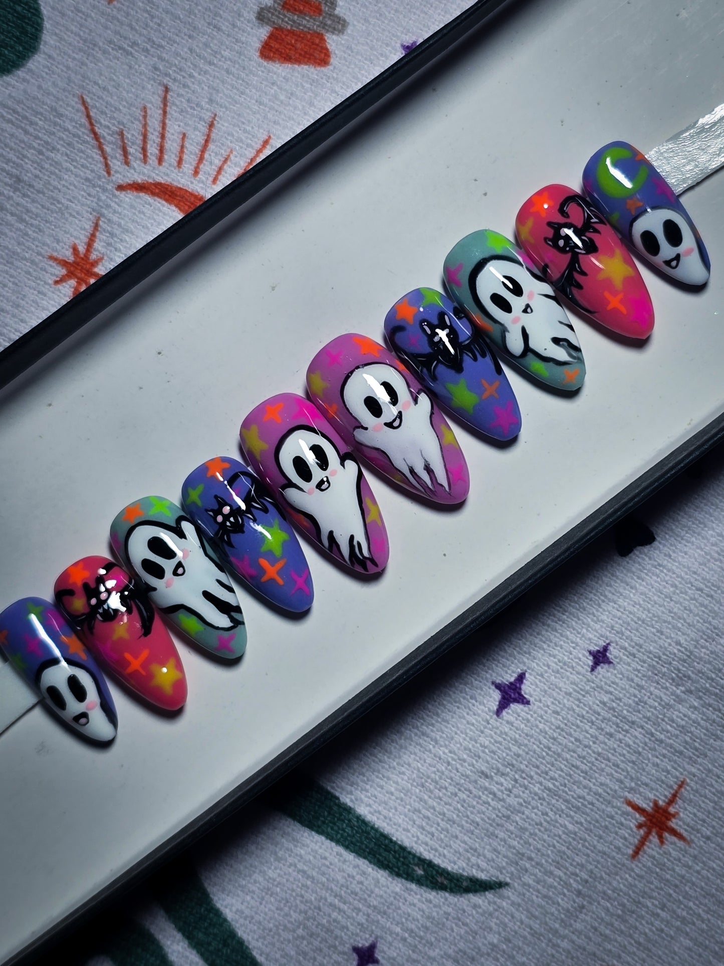 Mood Boos (Thermal Reactive & Glow in the Dark) Press on Nail Set