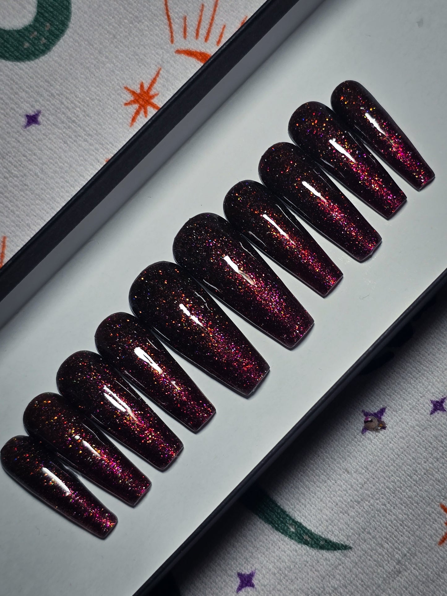 Spiced Cranberry Press on Nail Set
