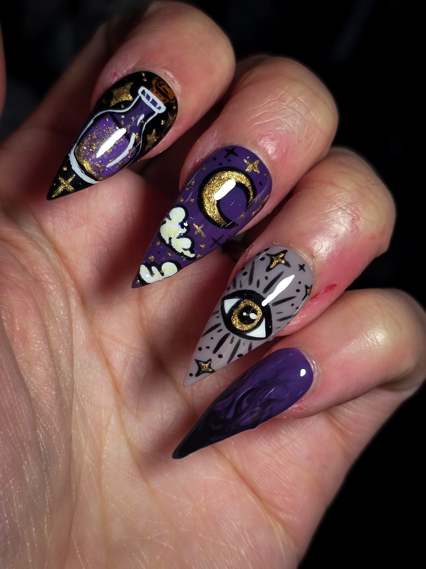 A Pinch of Moonlight press on Nail Set