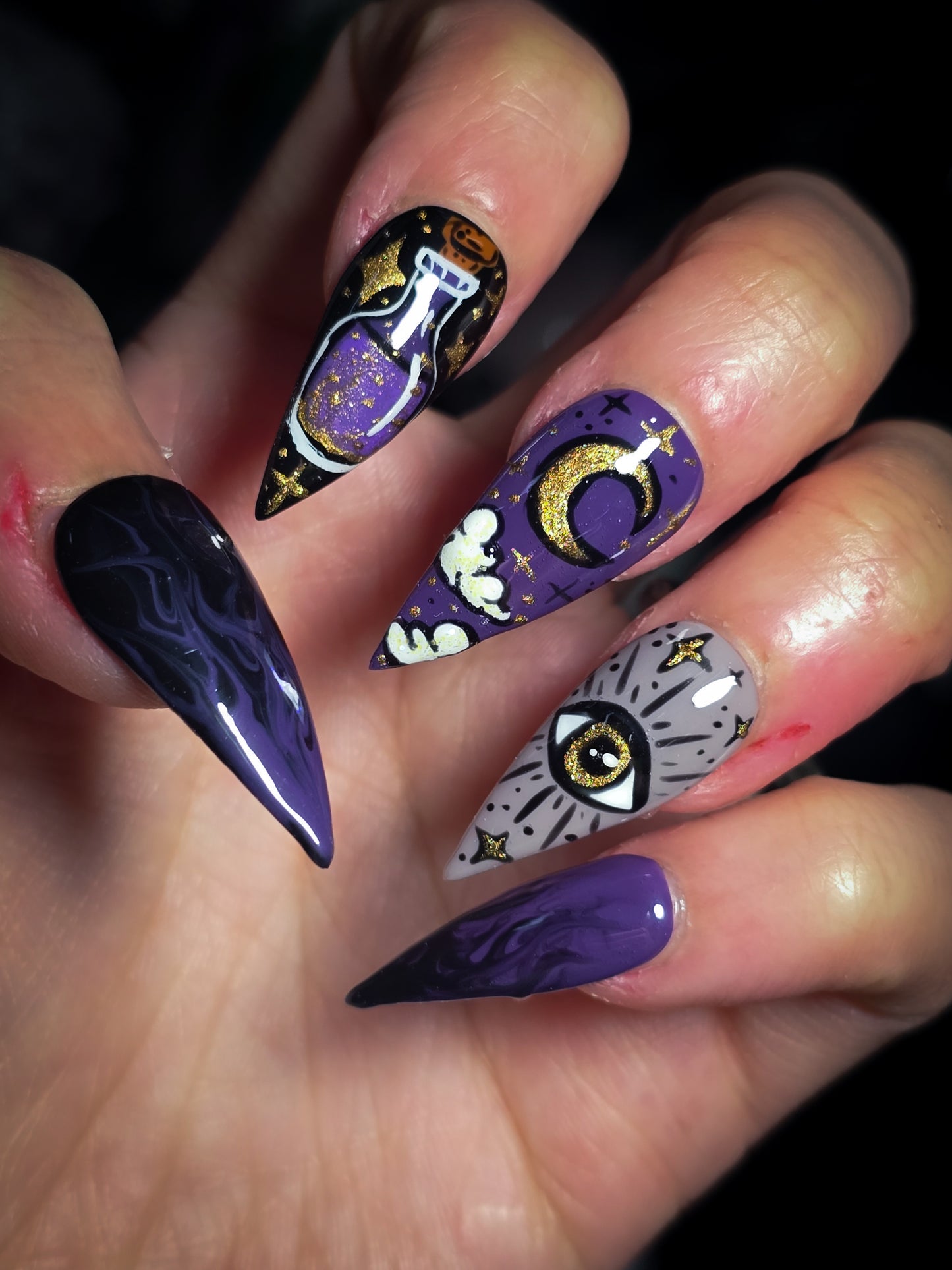 A Pinch of Moonlight press on Nail Set