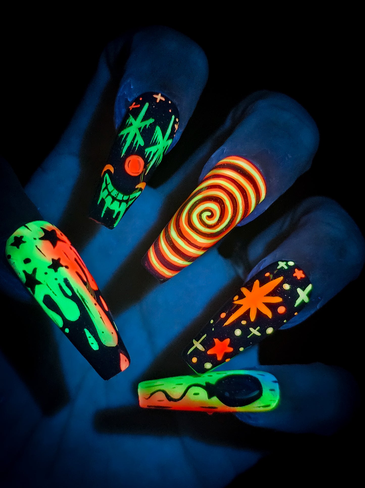 Toxic Circus Press on Nail Set