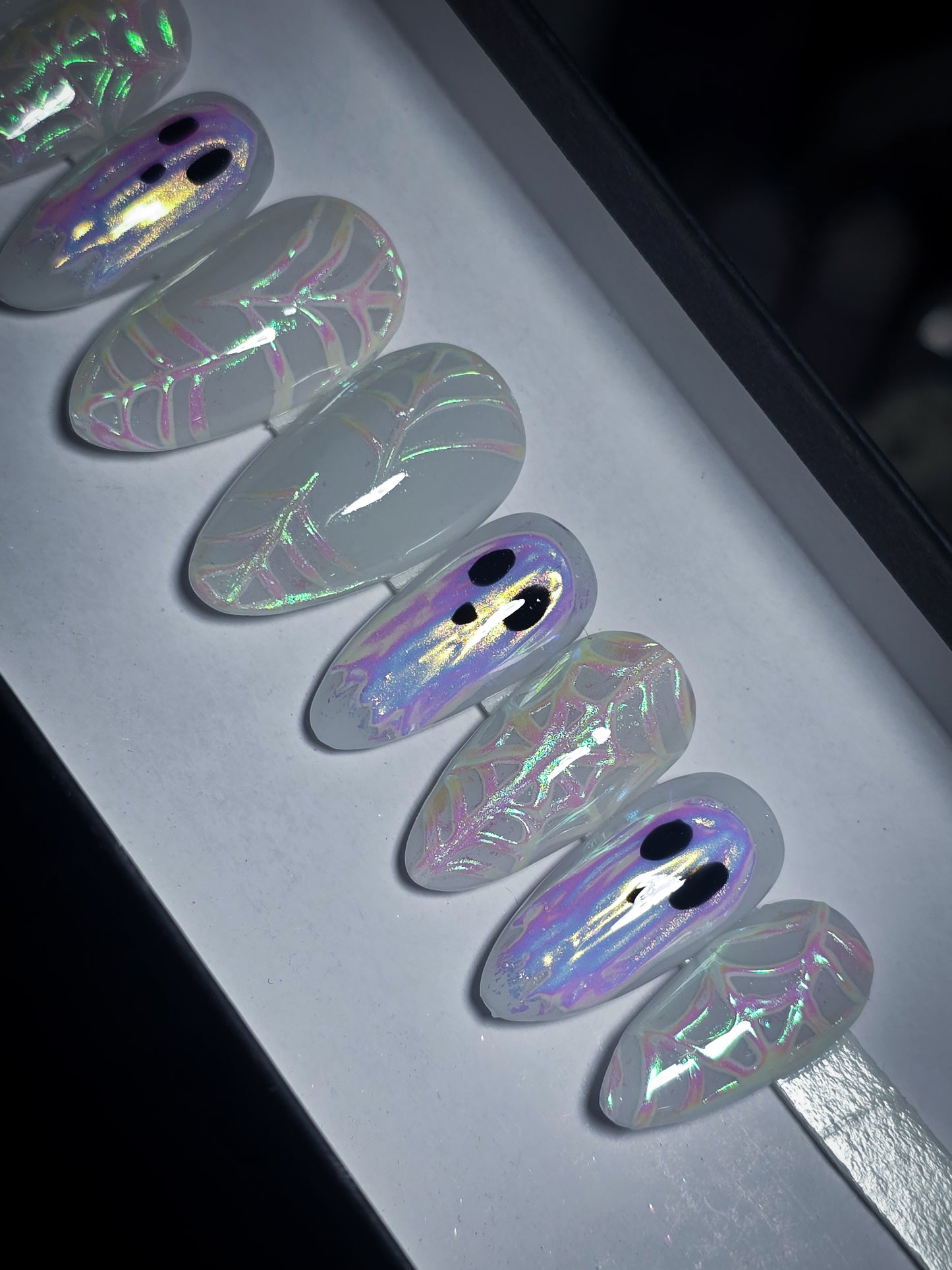 Opal Apparitions Press on Nail Set