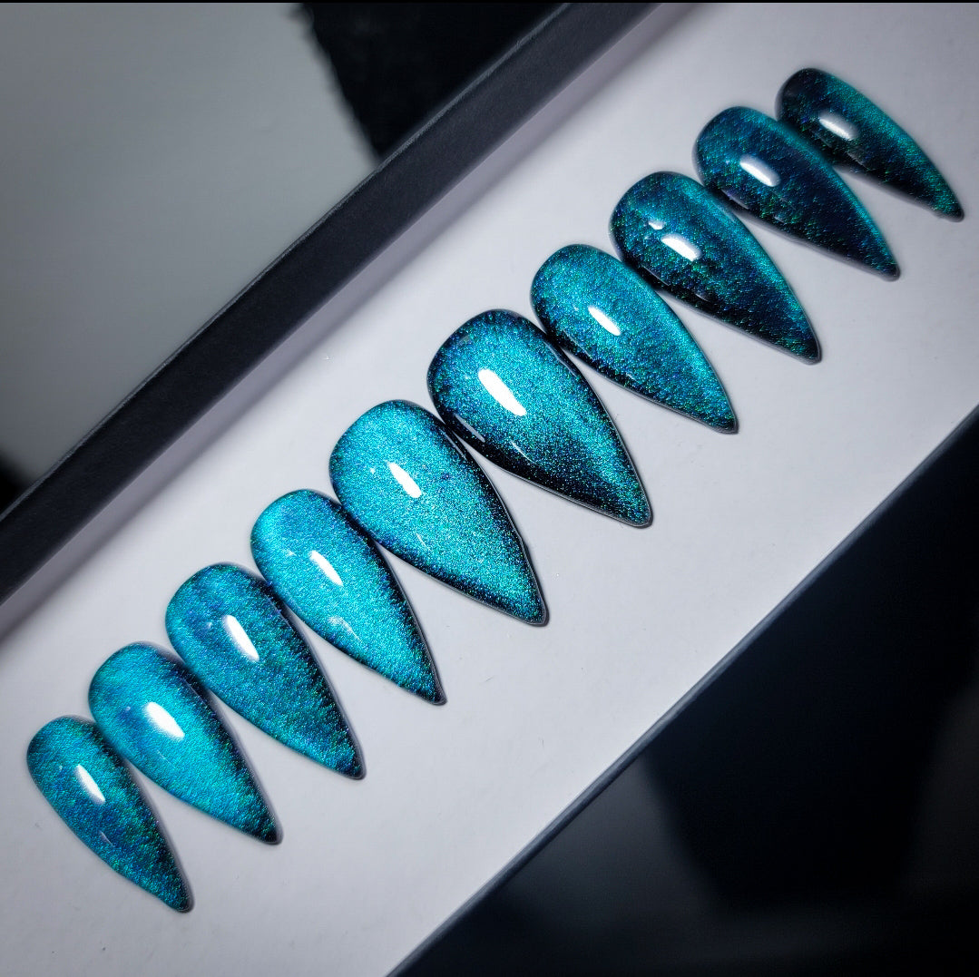 Mystic Teal Press on Nail Set