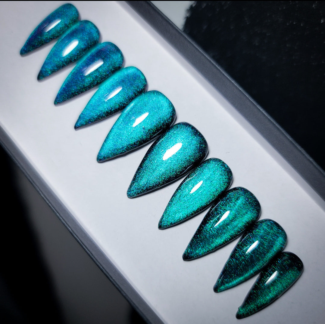 Mystic Teal Press on Nail Set