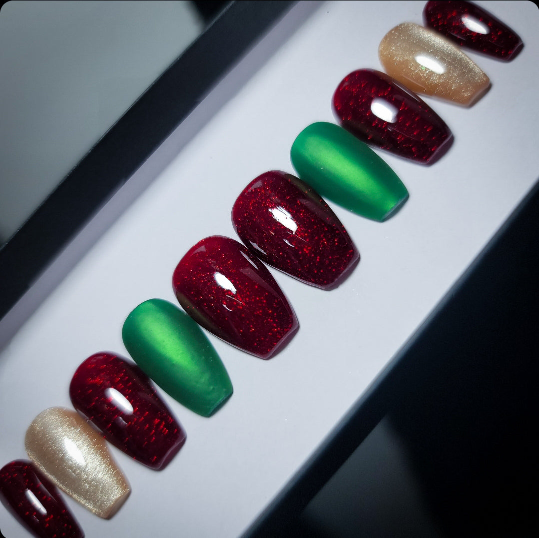 Holiday Season Press on Nail Set