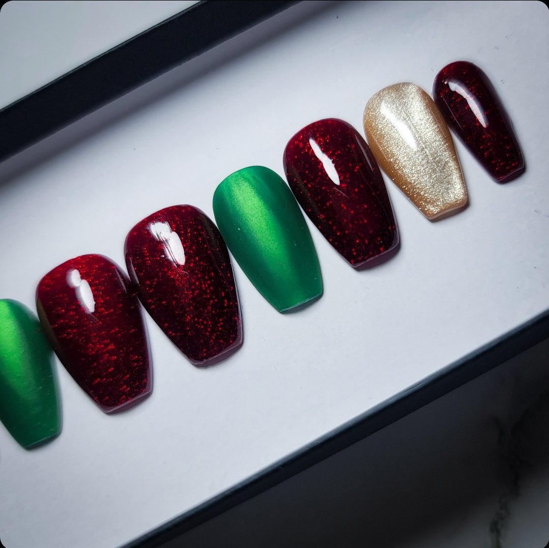 Holiday Season Press on Nail Set
