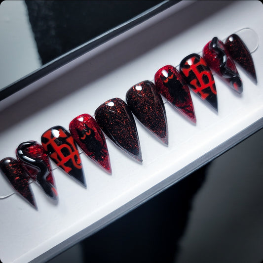 Lilith (Glow in the Dark) Press on Nail Set