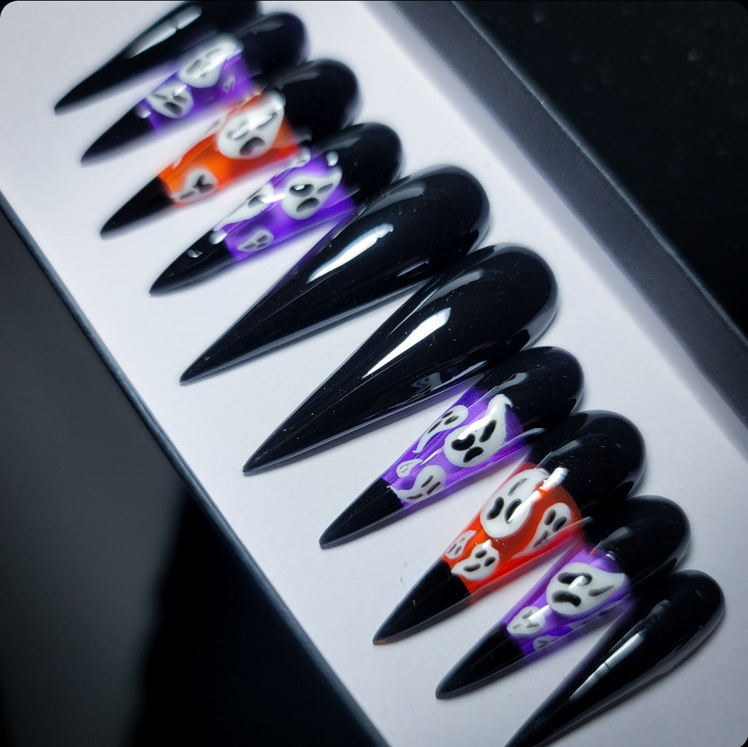 Spooky Lamp (Glow in the Dark) Press on Nail Set