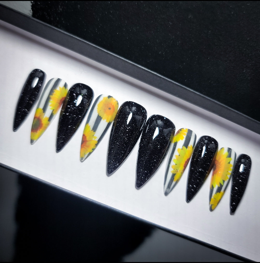 Sunflower Press on Nail Set