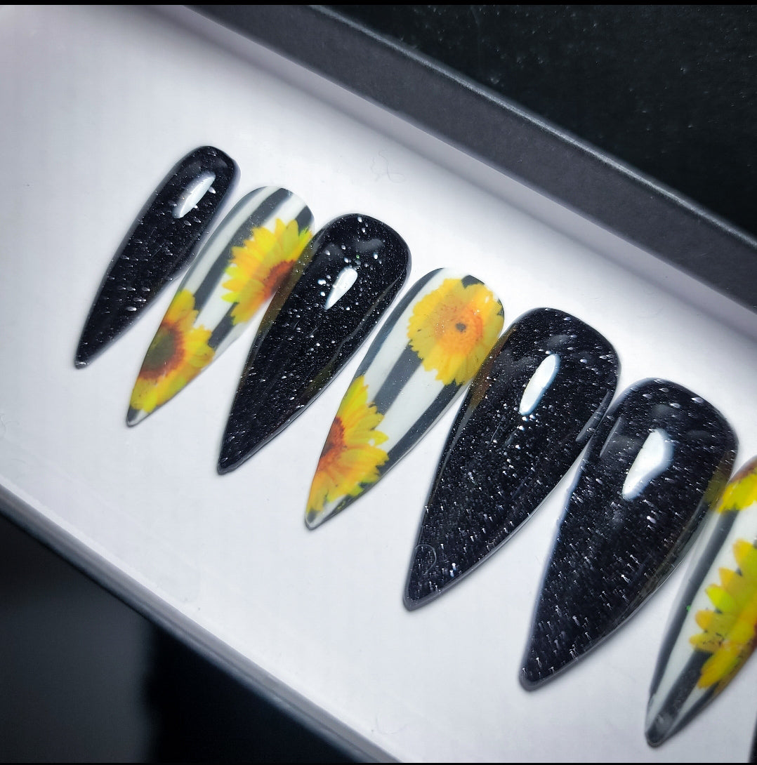 Sunflower Press on Nail Set