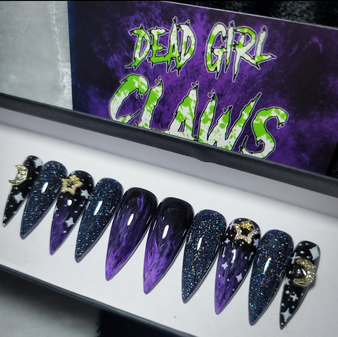 Practical Magic Press on Nail Set