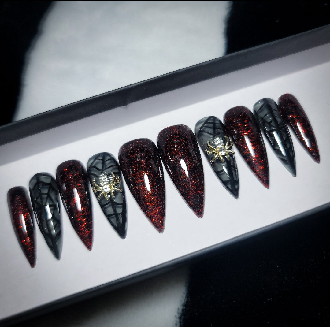 Black Widow Press on Nail set