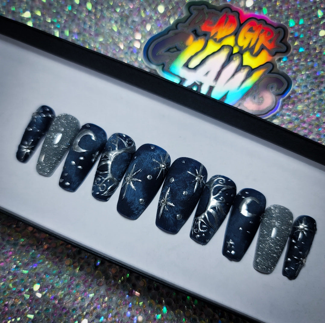 Aura Press on Nail Set