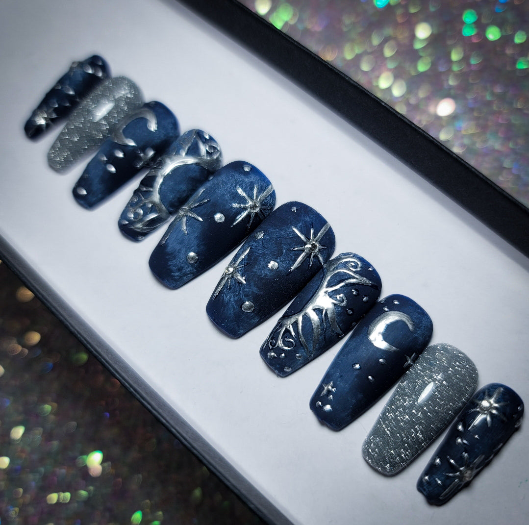 Aura Press on Nail Set