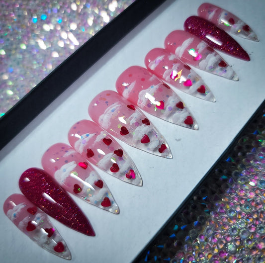 Love is in the air press on nail set