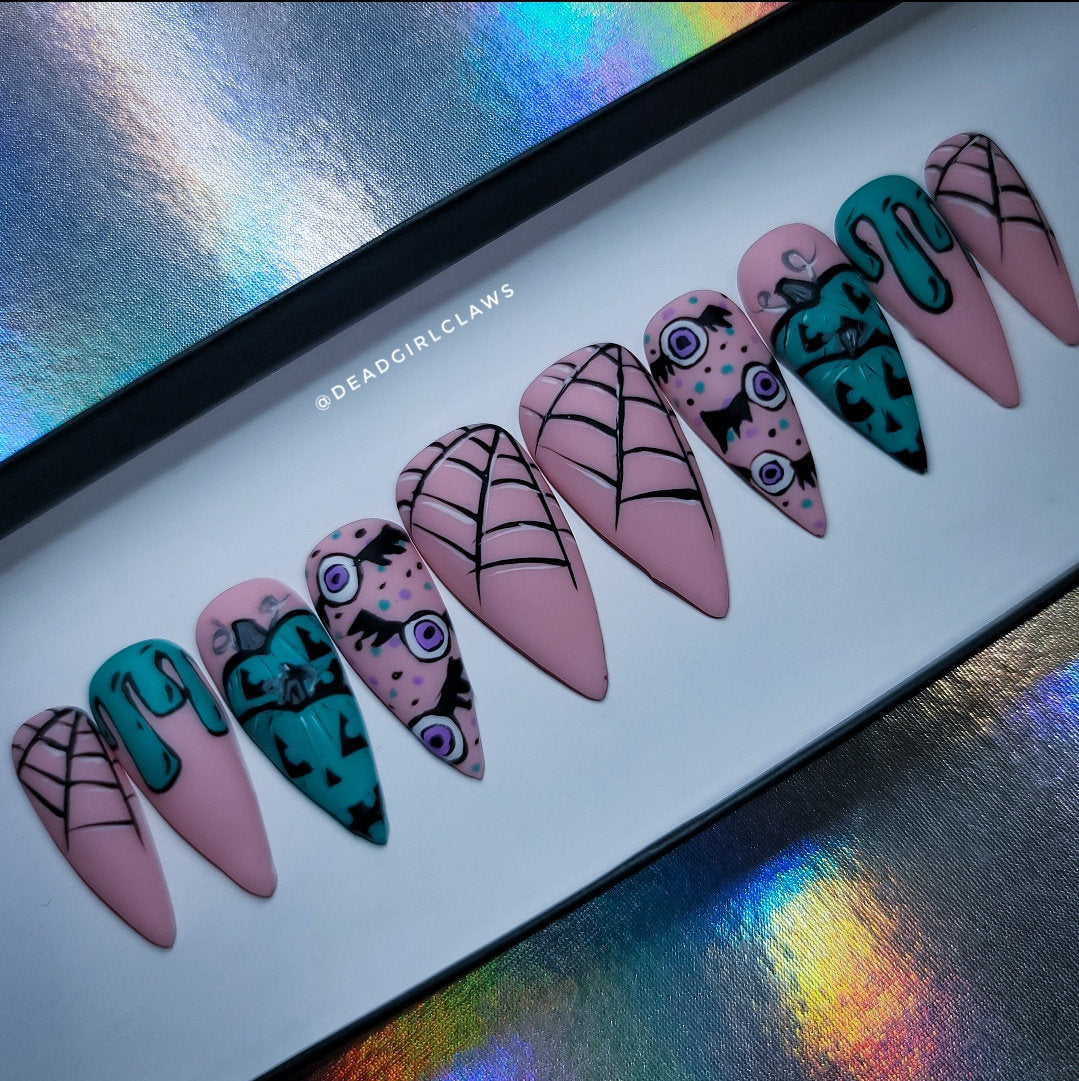 Cute N' Creepy Press on Nail Set